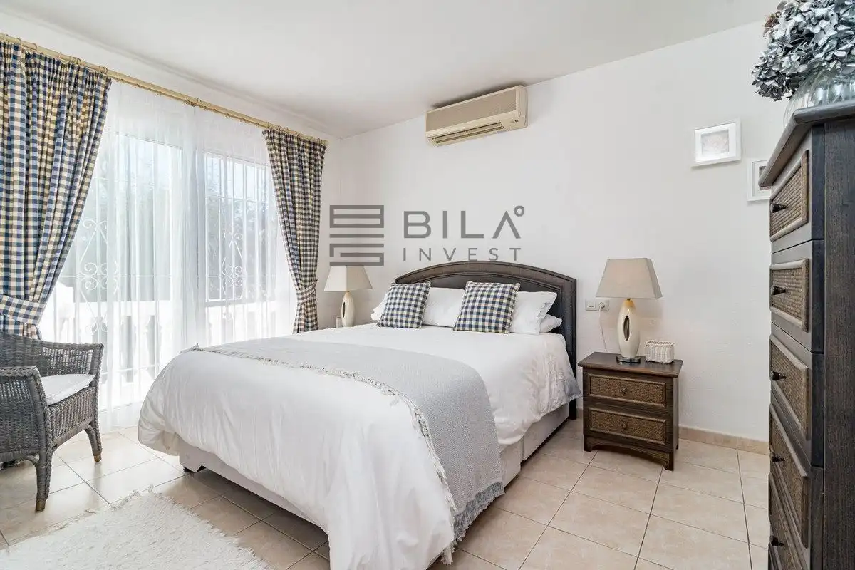 Chalet con piscina en venta en Calahonda, imagen 27