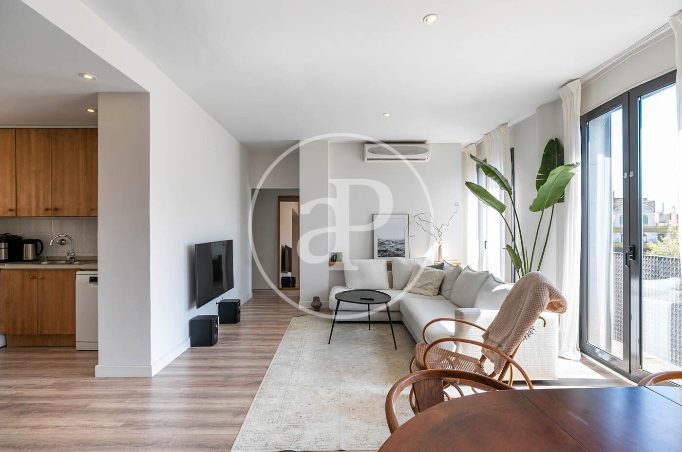 Living room of Flat for sale in  Barcelona Capital  with Air Conditioner, Heating and Terrace