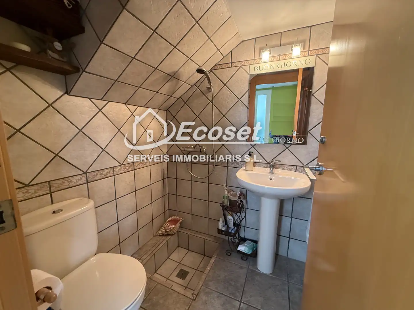 Haus oder Chalet zum Verkauf in Vallirana mit Klimaanlage, Heizung und Privatgarten