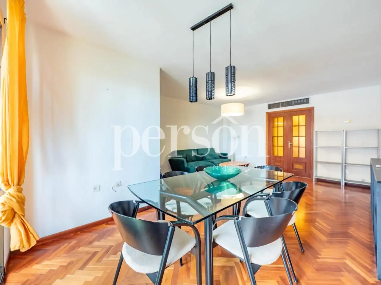 Comedor de Piso de alquiler en Valencia con Aire acondicionado, Parquet y Amueblado