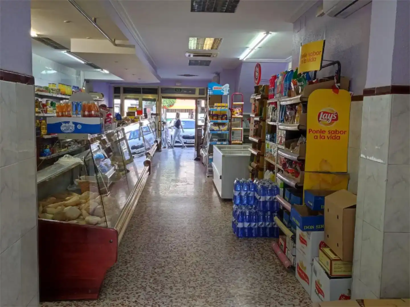 Local de lloguer en Este - Alcosa- Torreblanca