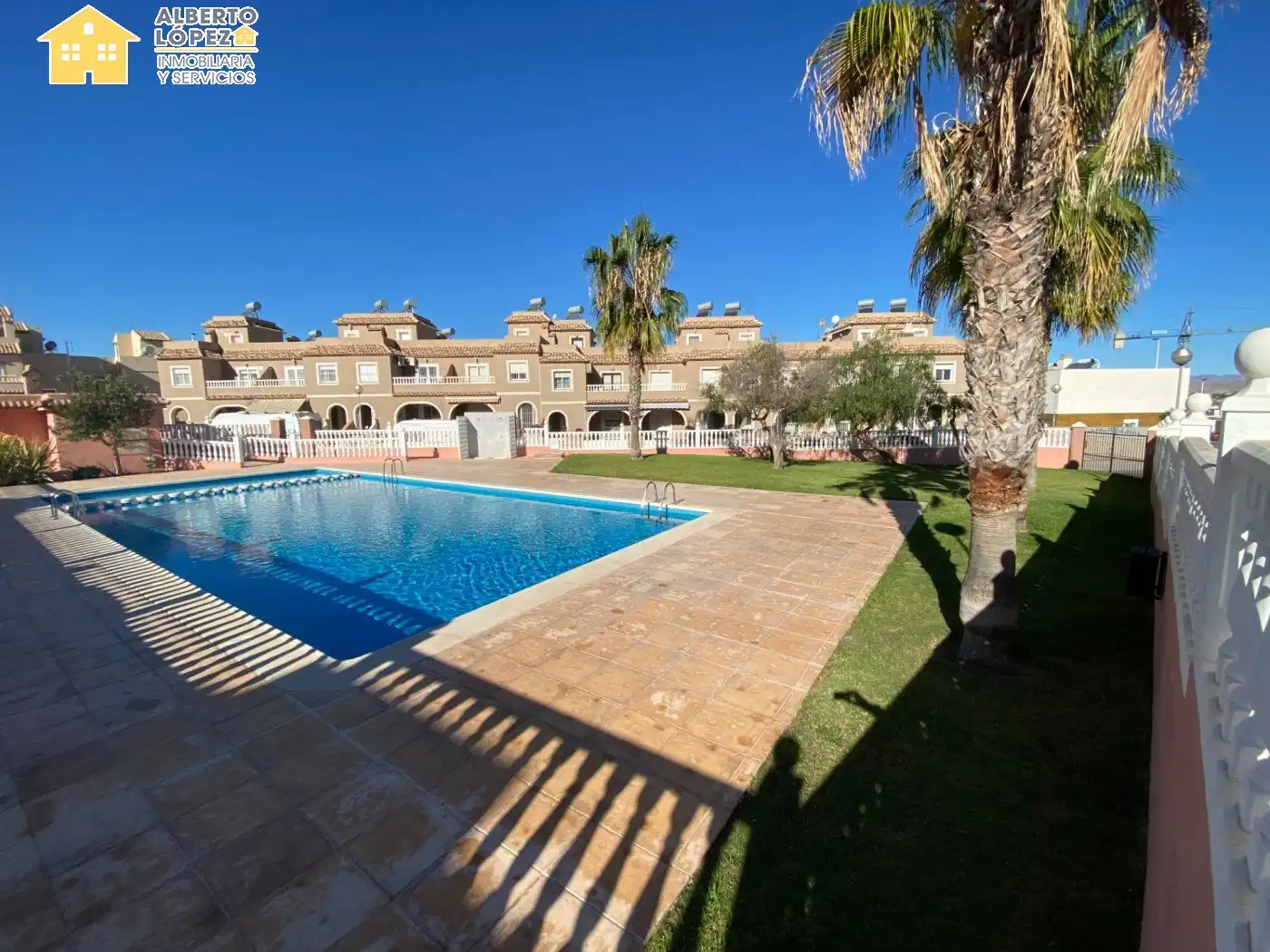Piscina de Casa o chalet de alquiler en Santa Pola con Terraza, Amueblado y Alarma