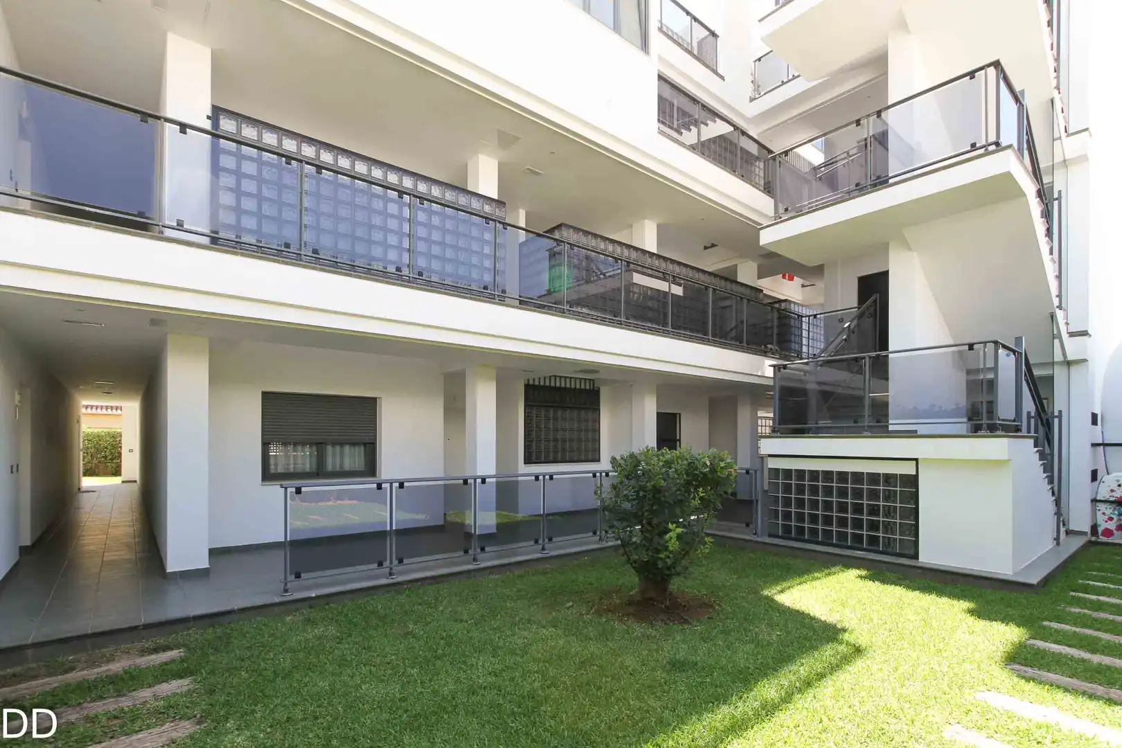 Vista exterior de Apartamento de alquiler en Dénia con Aire acondicionado, Terraza y Amueblado
