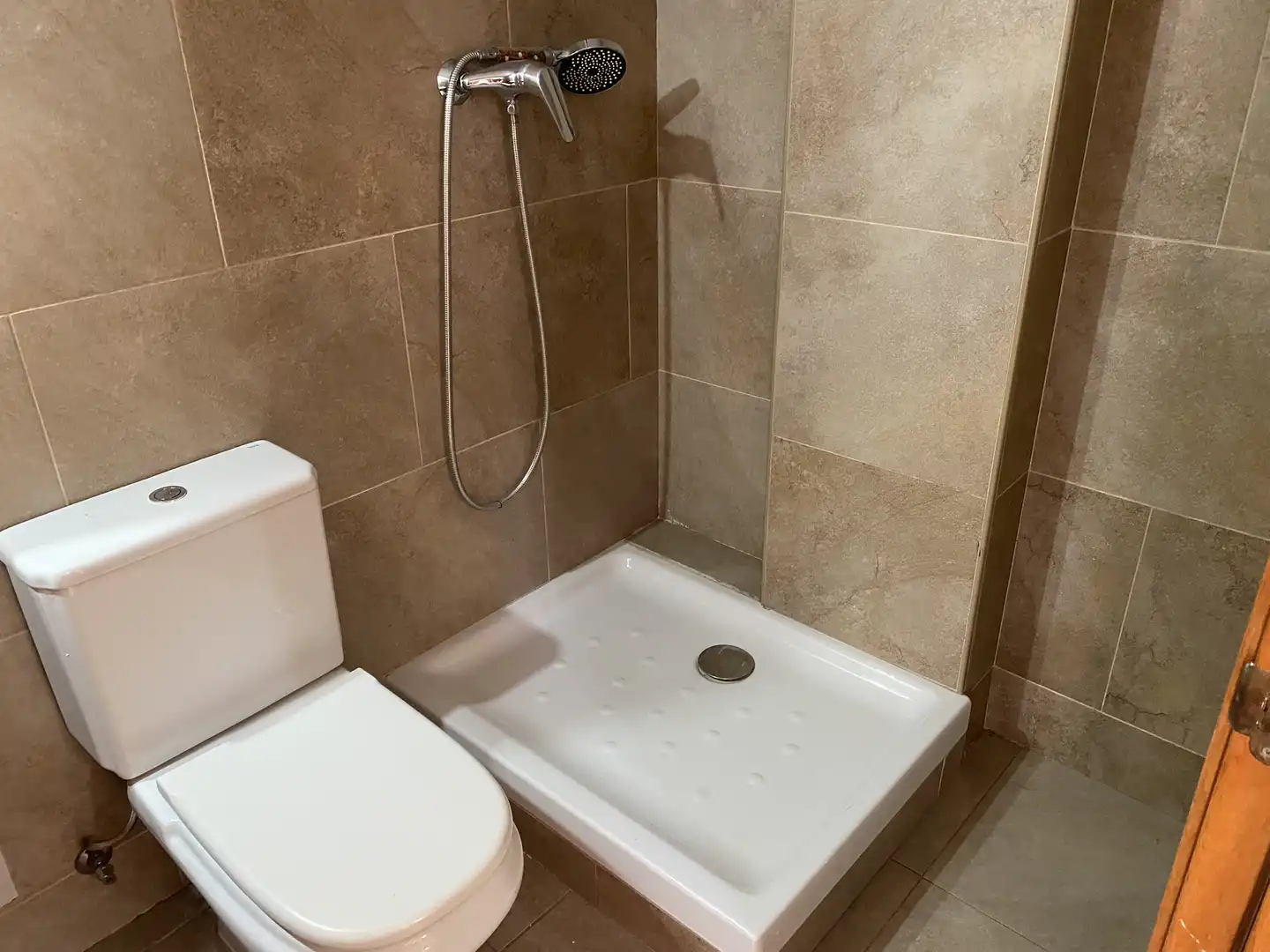 Baño de Piso en venta en Gelida con Aire acondicionado, Calefacción y Amueblado