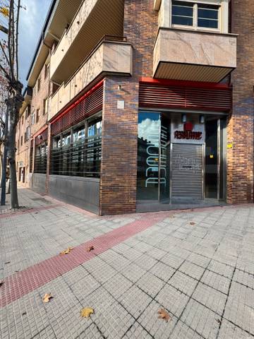 Local comercial en Alquiler en Calle Míster Lodge, 21 en Centro