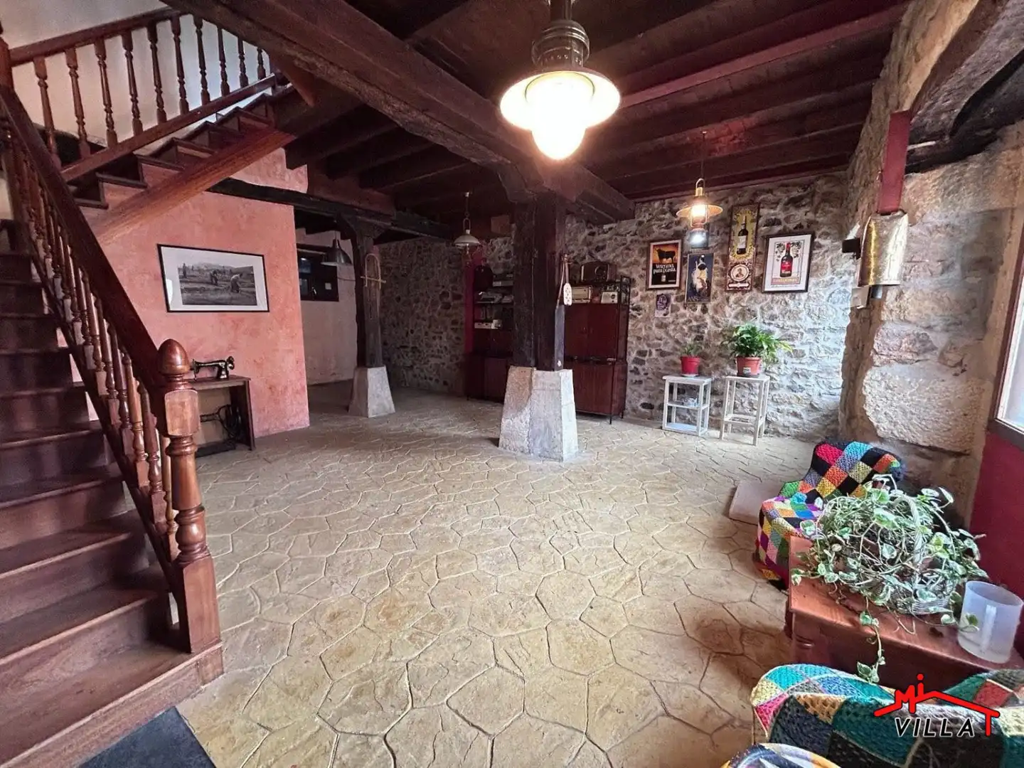 Casa adosada en venda en Rasines amb Terrassa i Moblat