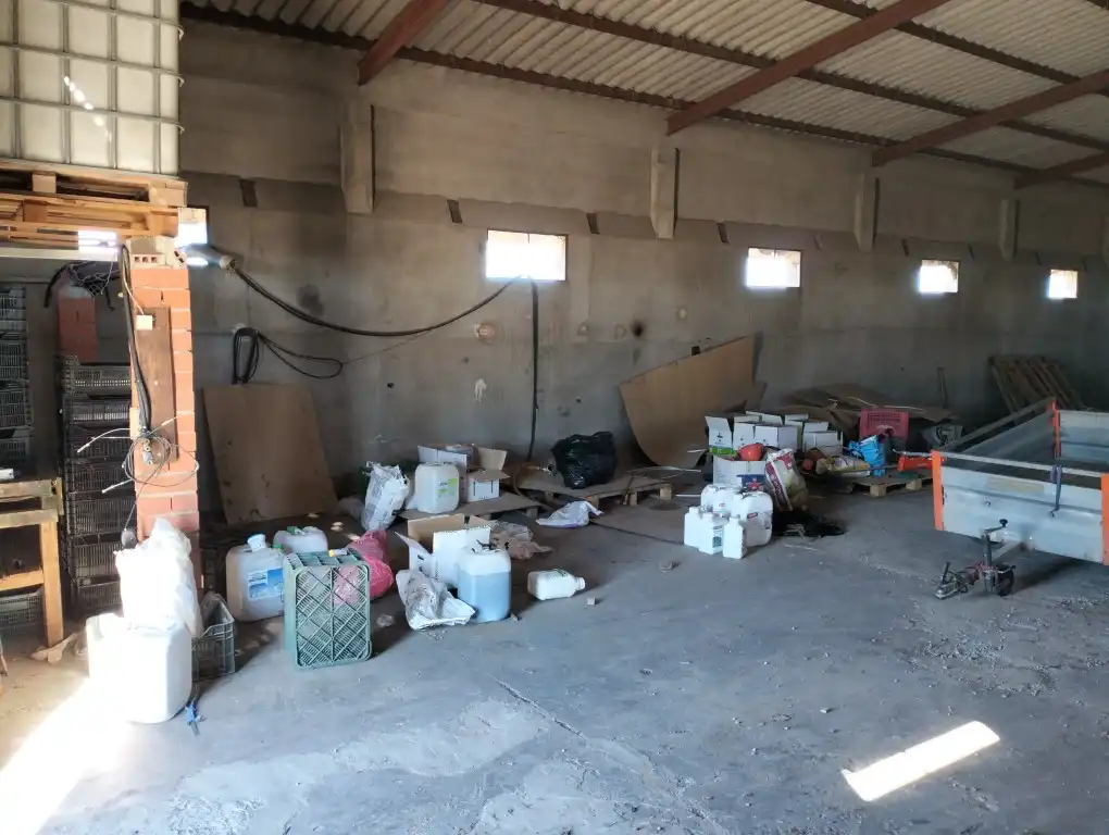 Nave industrial en venta en Sueca