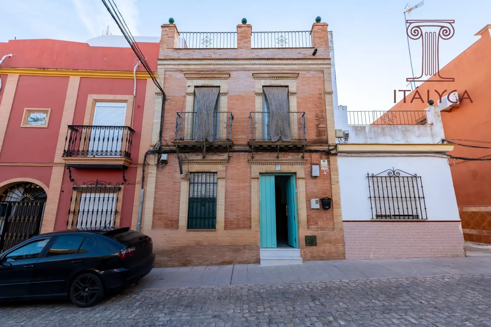 Vista exterior de Casa o xalet en venda en Bormujos amb Aire condicionat, Calefacció i Jardí privat