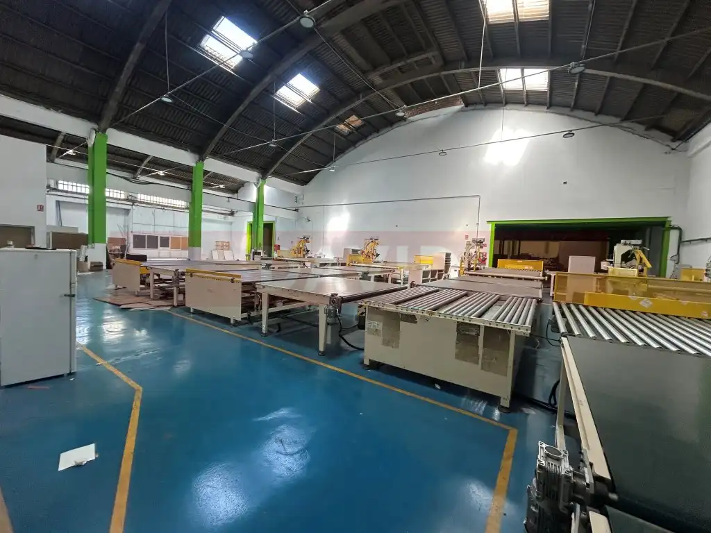 Industrial building for sale in Calle Crom Del, imagen 16