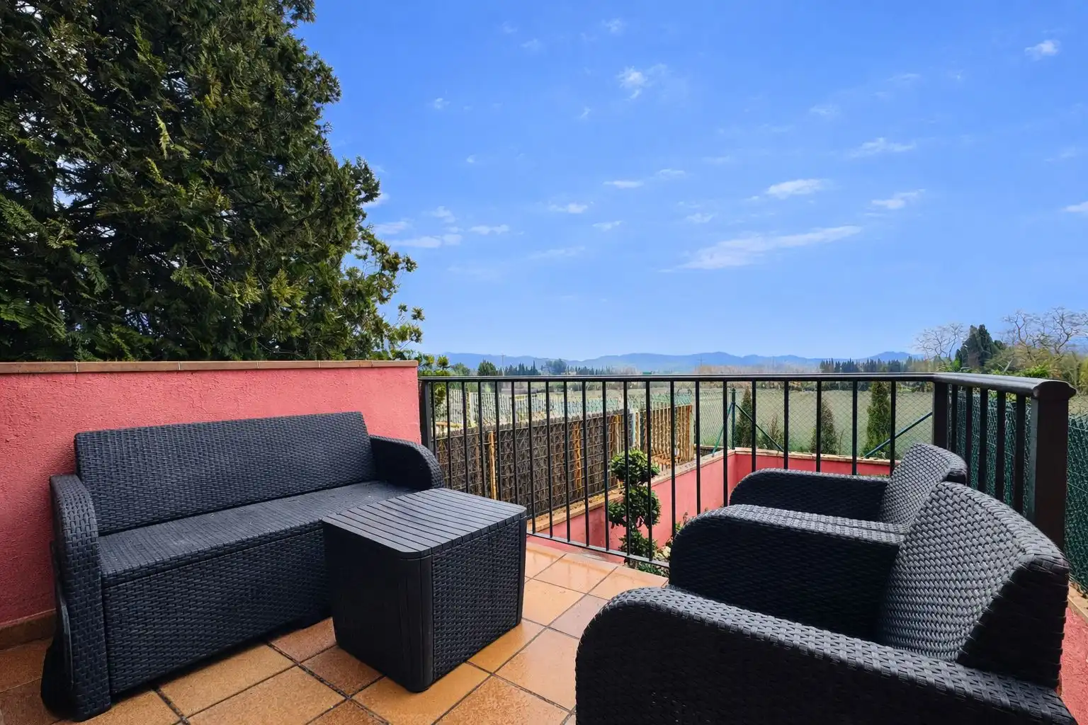Terrassa de Casa adosada en venda en Figueres amb Calefacció, Jardí privat i Terrassa