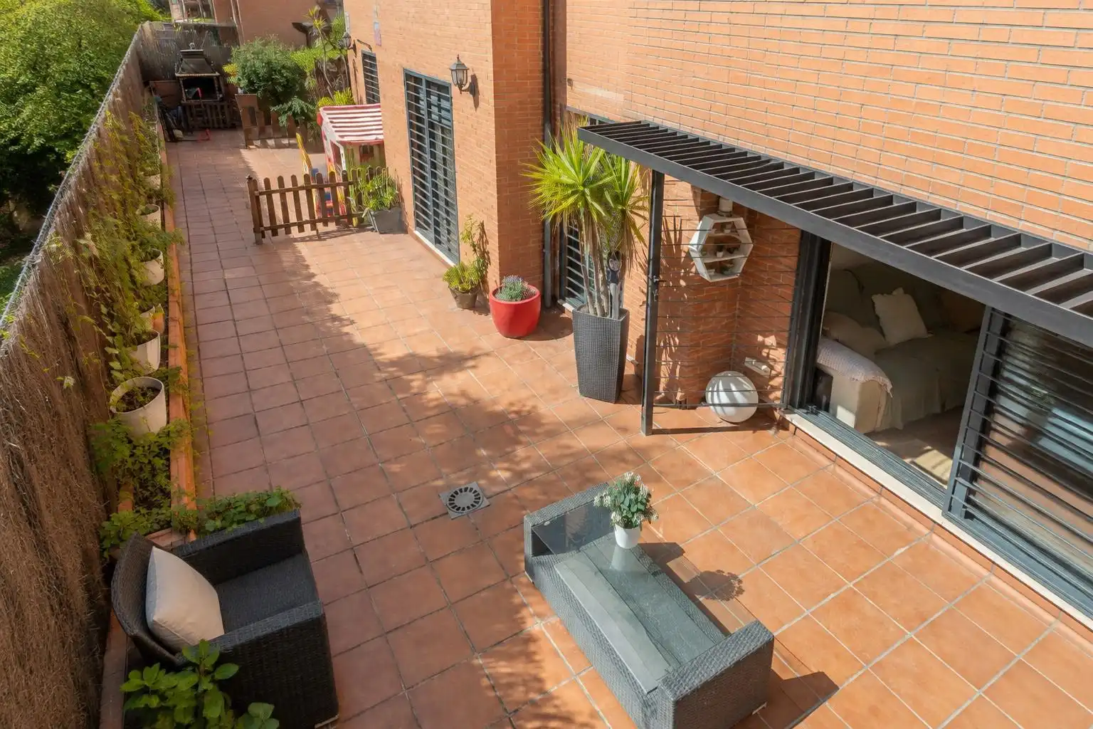 Terraza de Planta baja en venta en Sabadell con Aire acondicionado, Calefacción y Jardín privado