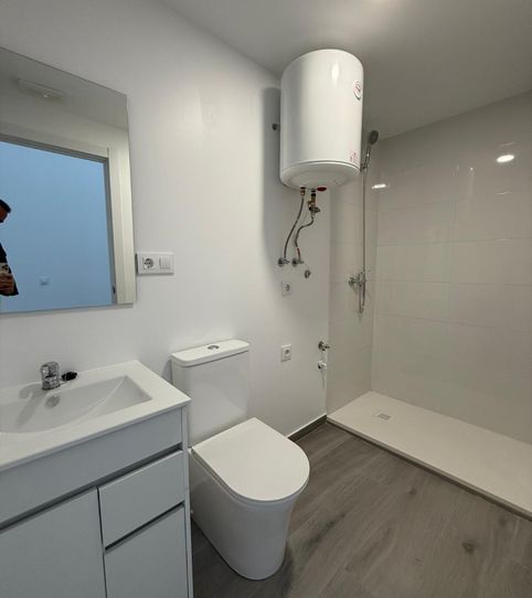 Foto 2 de Apartament en venda a Calle Cuenca, Las Dehesillas - Vereda de los Estudiantes, Leganés