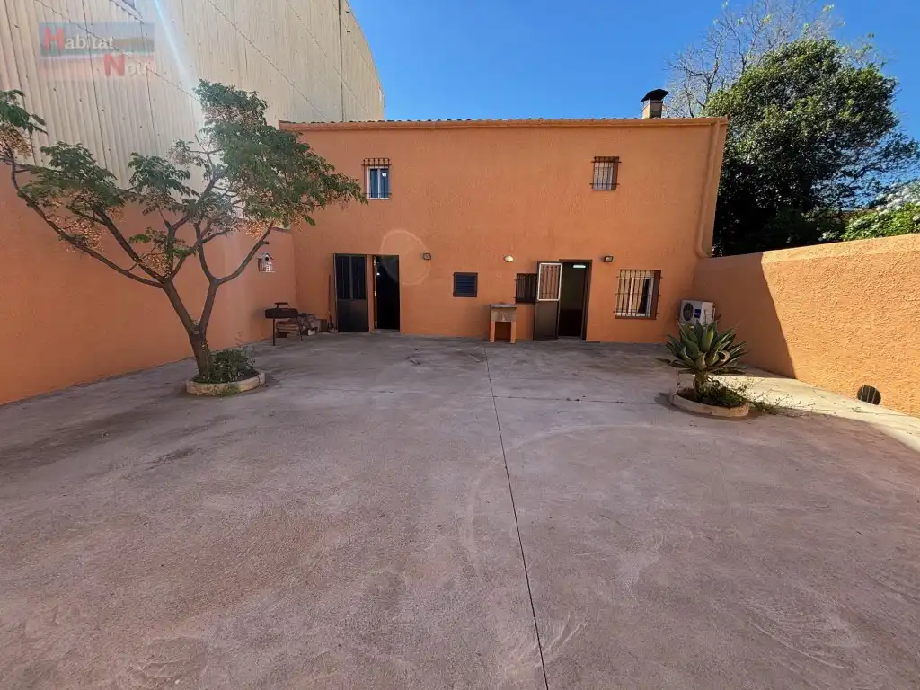 Vista exterior de Casa o chalet en venta en Sant Jaume dels Domenys con Aire acondicionado, Horno y Lavadora