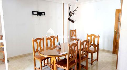 Foto 2 de Casa adosada en venta en Juanito el Practicante, Ctra. Circunvalación - La Magdalena,  Jaén Capital