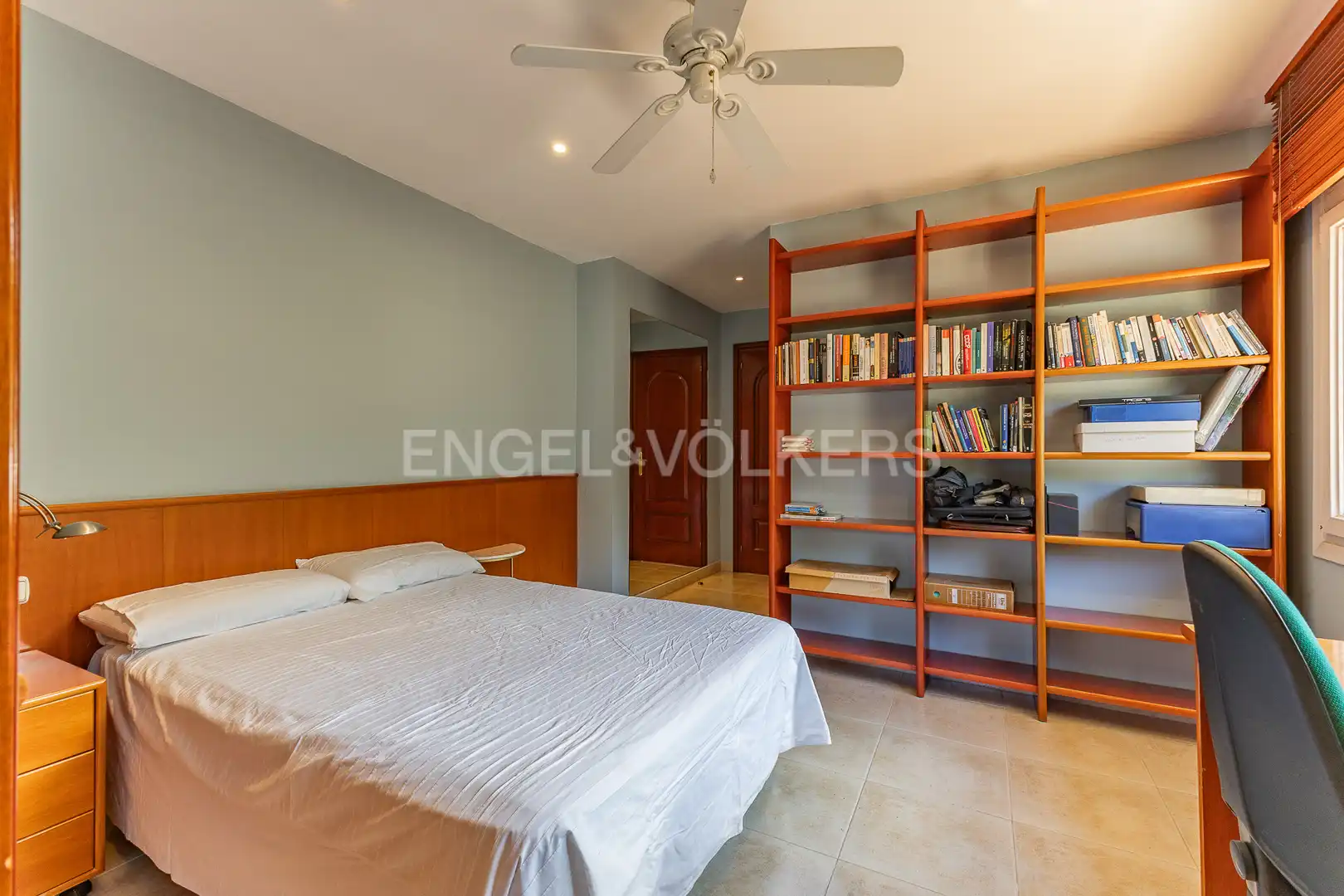 Habitación de Casa o chalet de alquiler en Sant Cugat del Vallès con Calefacción, Jardín privado y Piscina