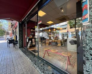 Vista exterior de Local de lloguer en Mataró amb Aire condicionat i Moblat