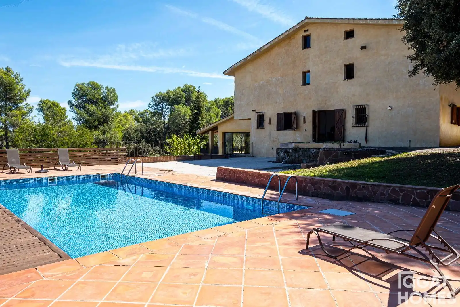 Chalet con piscina en alquiler en Salut