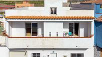 Vista exterior de Casa o xalet en venda en Arona amb Terrassa