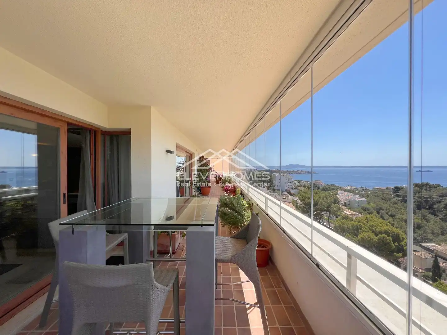 Vista exterior de Àtic en venda en Calvià amb Aire condicionat, Calefacció i Terrassa