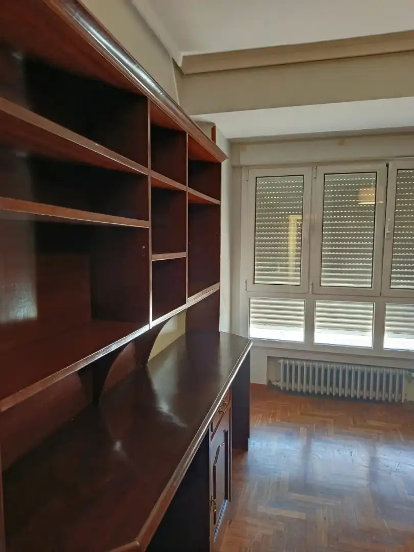 Piso de alquiler en Siero con Calefacción, Parquet y Horno