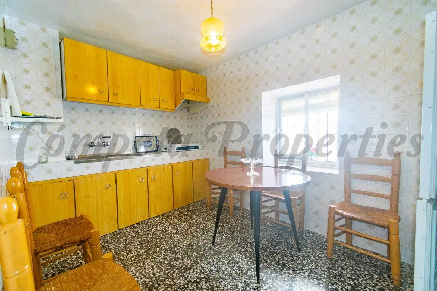 Casa amb terrassa en venda a Canillas de Albaida, imagen 3