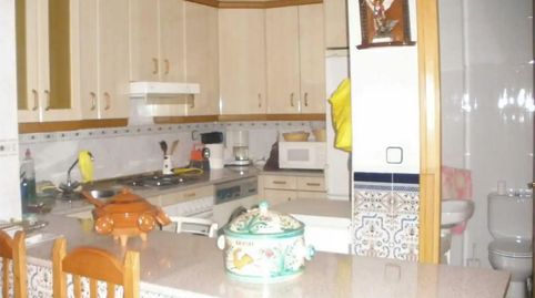Foto 4 de Casa adosada en venta en Calle Francisco Bartolome, 9, Guisando, Ávila