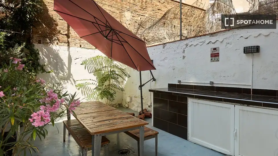Appartamento con terrazza in affitto a Gràcia