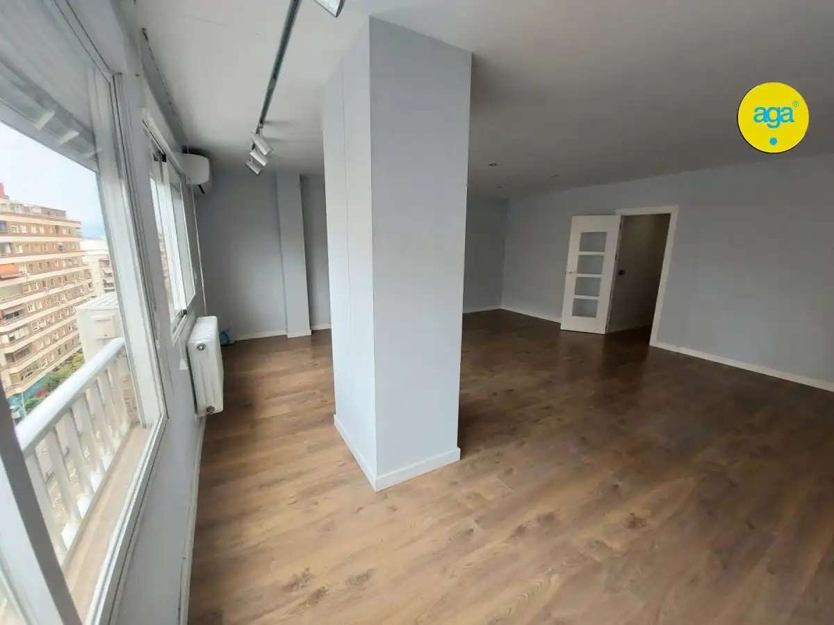 Piso de alquiler en de Andalucia, Hospital