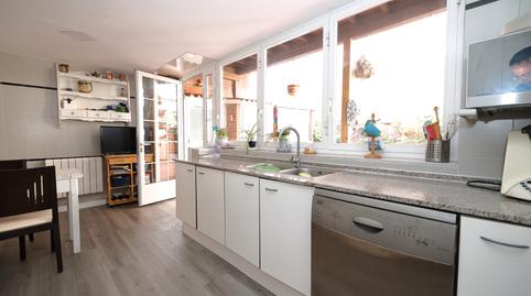 Foto 4 de Casa adosada en venta en Carrer D'armand Obiols, Can Deu, Barcelona