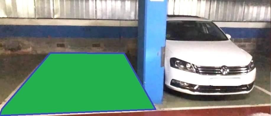 Aparcament de Garatge en venda en Badalona