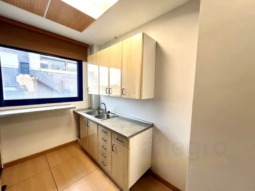 Kitchen of Office for rent in Las Rozas de Madrid