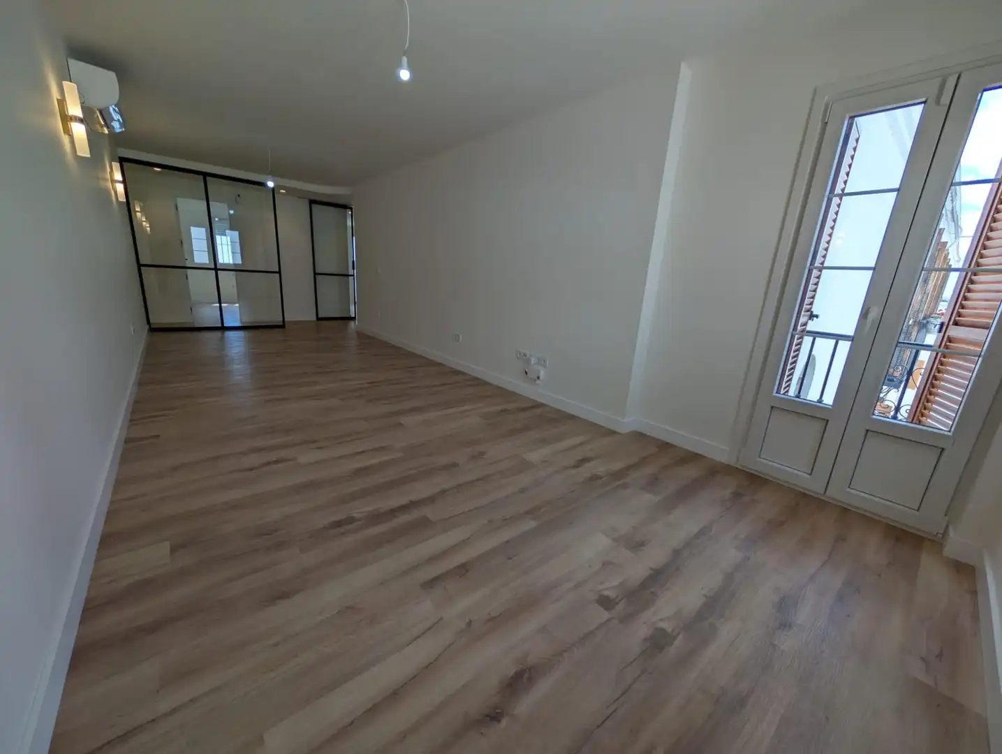 Wohnzimmer von Wohnung zur Miete in Sevilla mit Klimaanlage, Heizung und Balkon