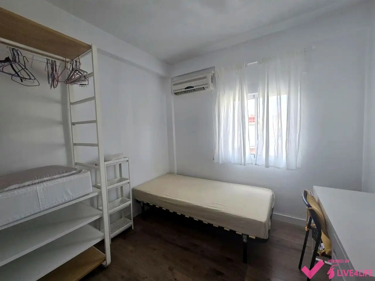 Piso de alquiler en Nalón, El Plantinar – Avda. La Paz - El Juncal