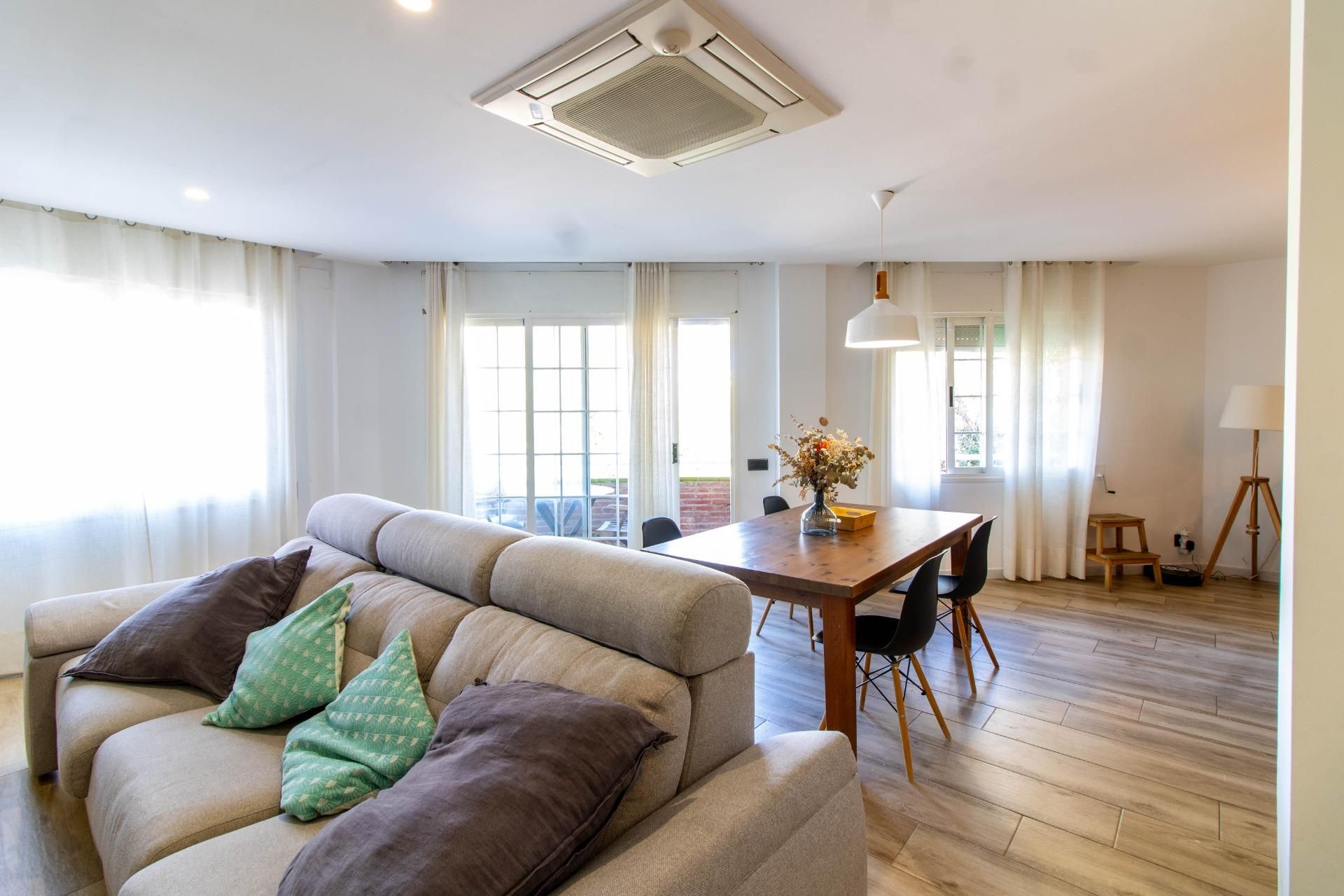 Living room of House or chalet for sale in Pineda de Mar  with Air Conditioner, Heating and Private garden