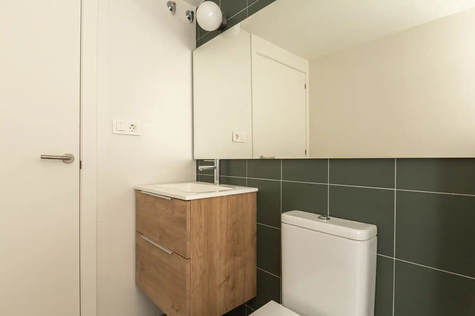 Badezimmer von Erdgeschoss zur Miete in Sant Joan Despí mit Heizung und Terrasse