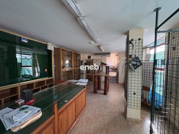 Locale commerciale in vendita a Sant Francesc