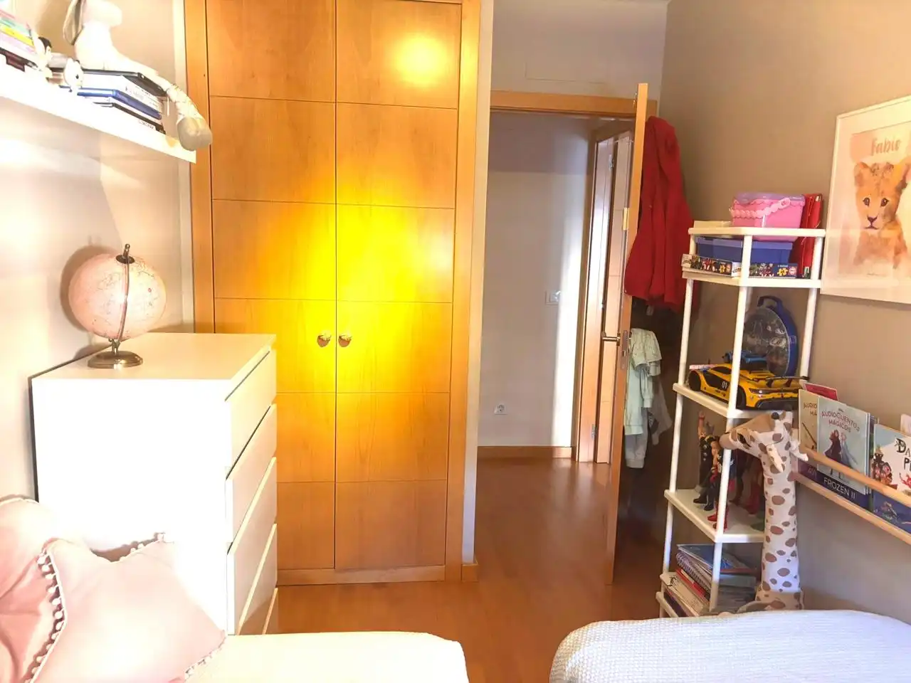 Bedroom of Flat for rent in Madrid  with Air Conditioner, Storage room and Furnished