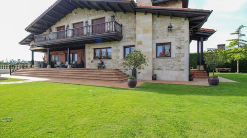 Foto 4 de Casa o chalet en venta en Calle Murillo, Soto de la Marina, Santa Cruz de Bezana