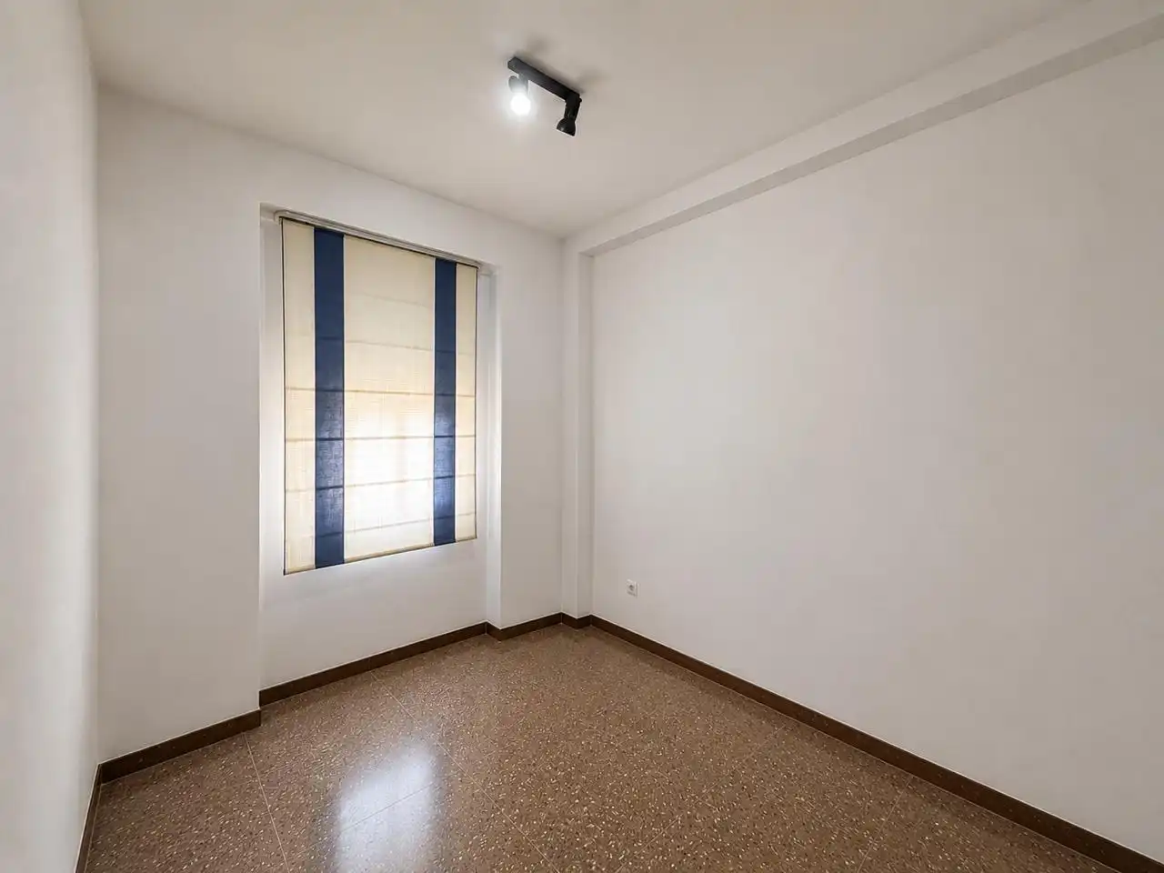Habitación de Piso en venta en L'Hospitalet de Llobregat con Balcón