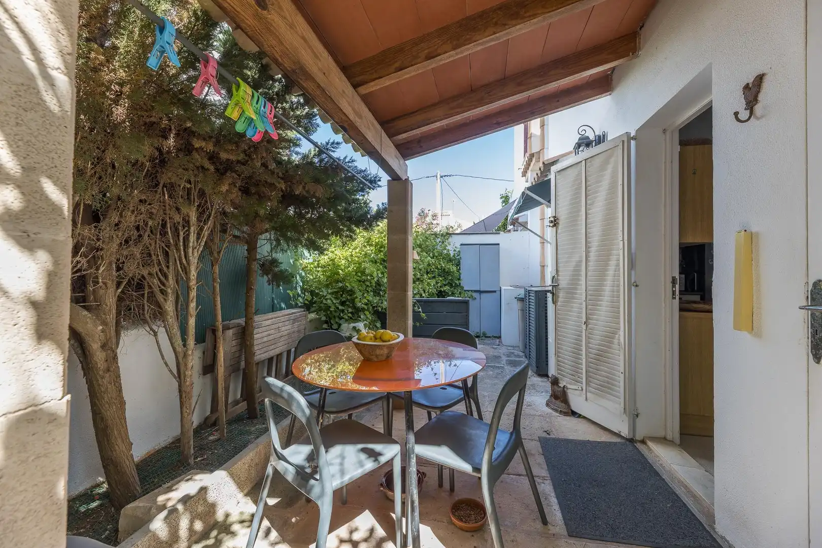 Terrasse von Einfamilien-Reihenhaus zum Verkauf in Ses Salines mit Klimaanlage, Heizung und Terrasse
