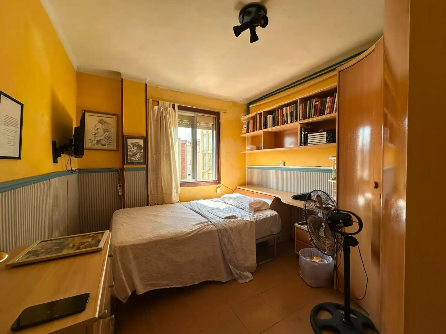 Dormitori de Apartament en venda en Barcelona amb Aire condicionat