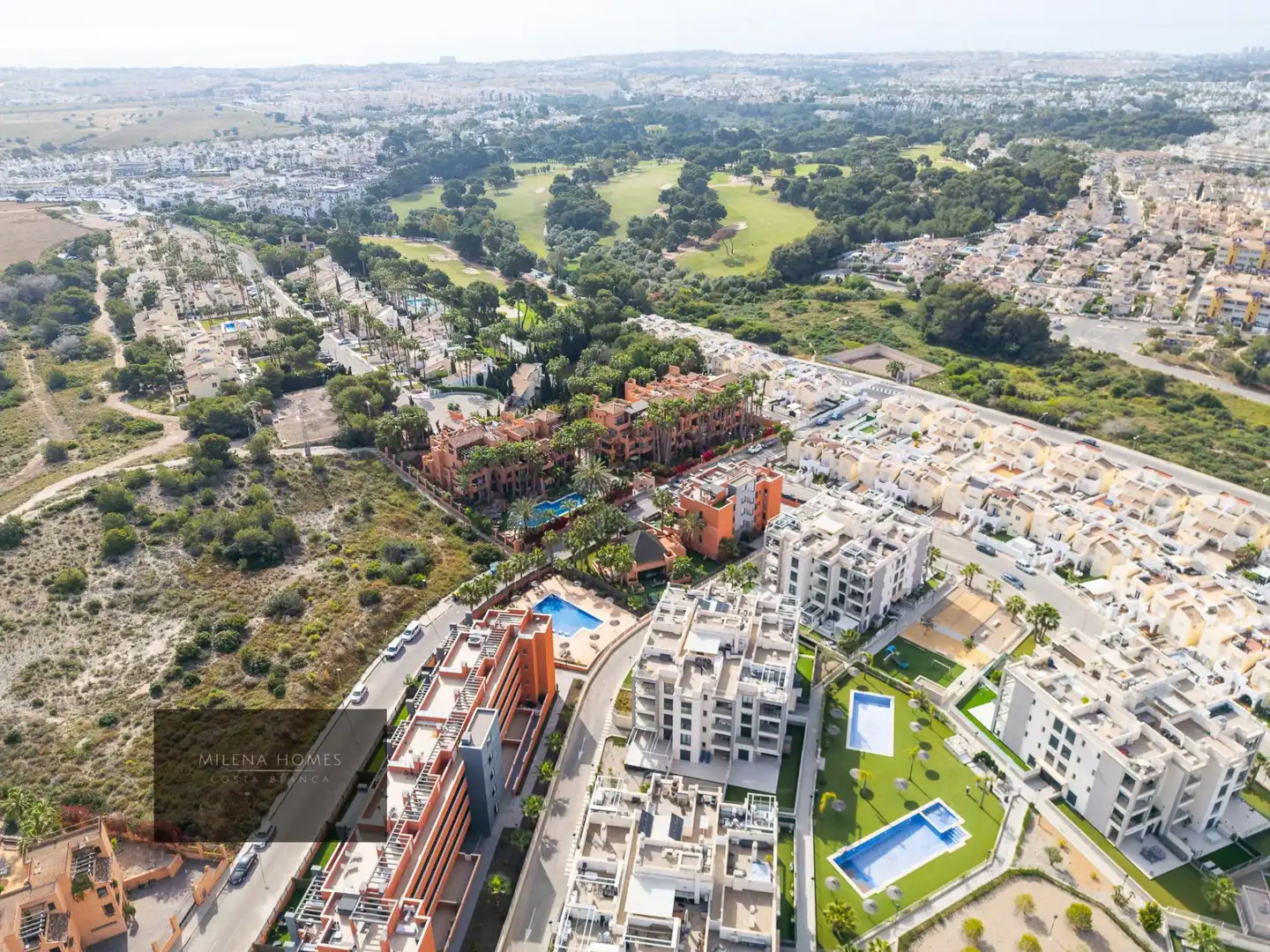 Vista exterior de Ático en venta en Orihuela con Aire acondicionado, Calefacción y Terraza