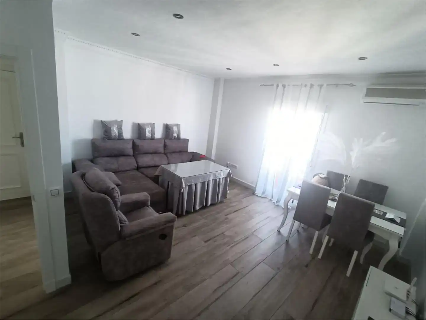 Sala d'estar de Pis en venda en Lora del Río amb Aire condicionat i Traster