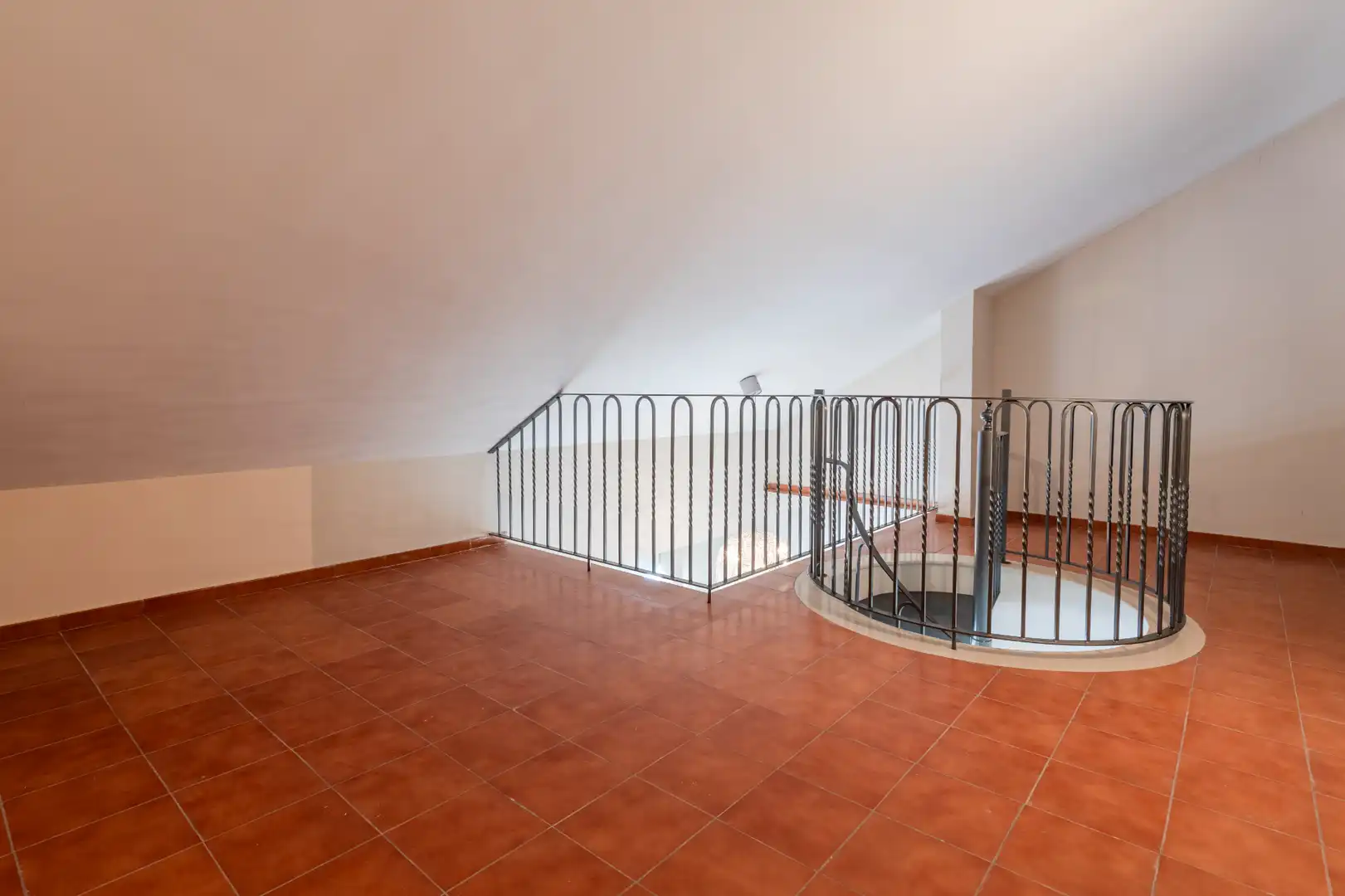 Attic for rent in Carrer de Matias Perelló, Russafa
