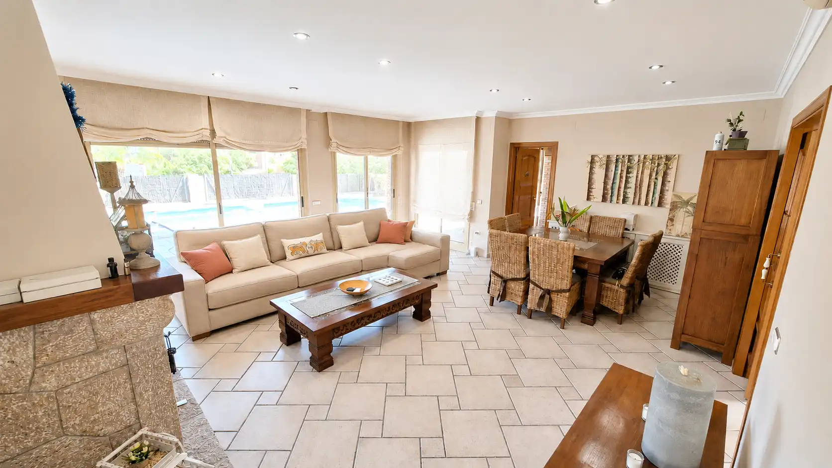 Sala d'estar de Casa o xalet en venda en Calafell amb Calefacció i Jardí privat