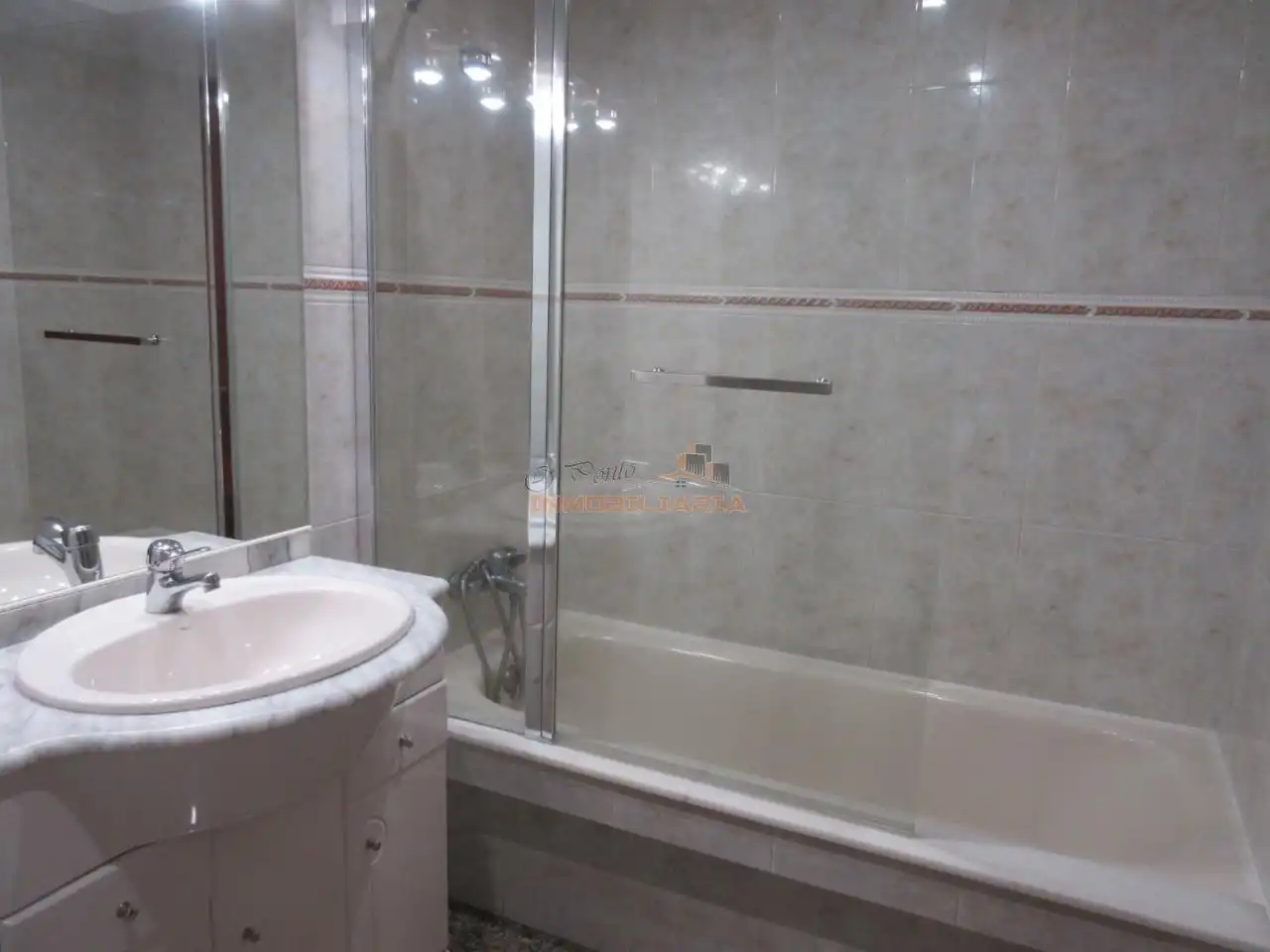 Flat for sale in Piñeiros- Freixeiro, imagen 5