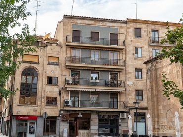 Pis amb balcó en venda a Calle Fuente