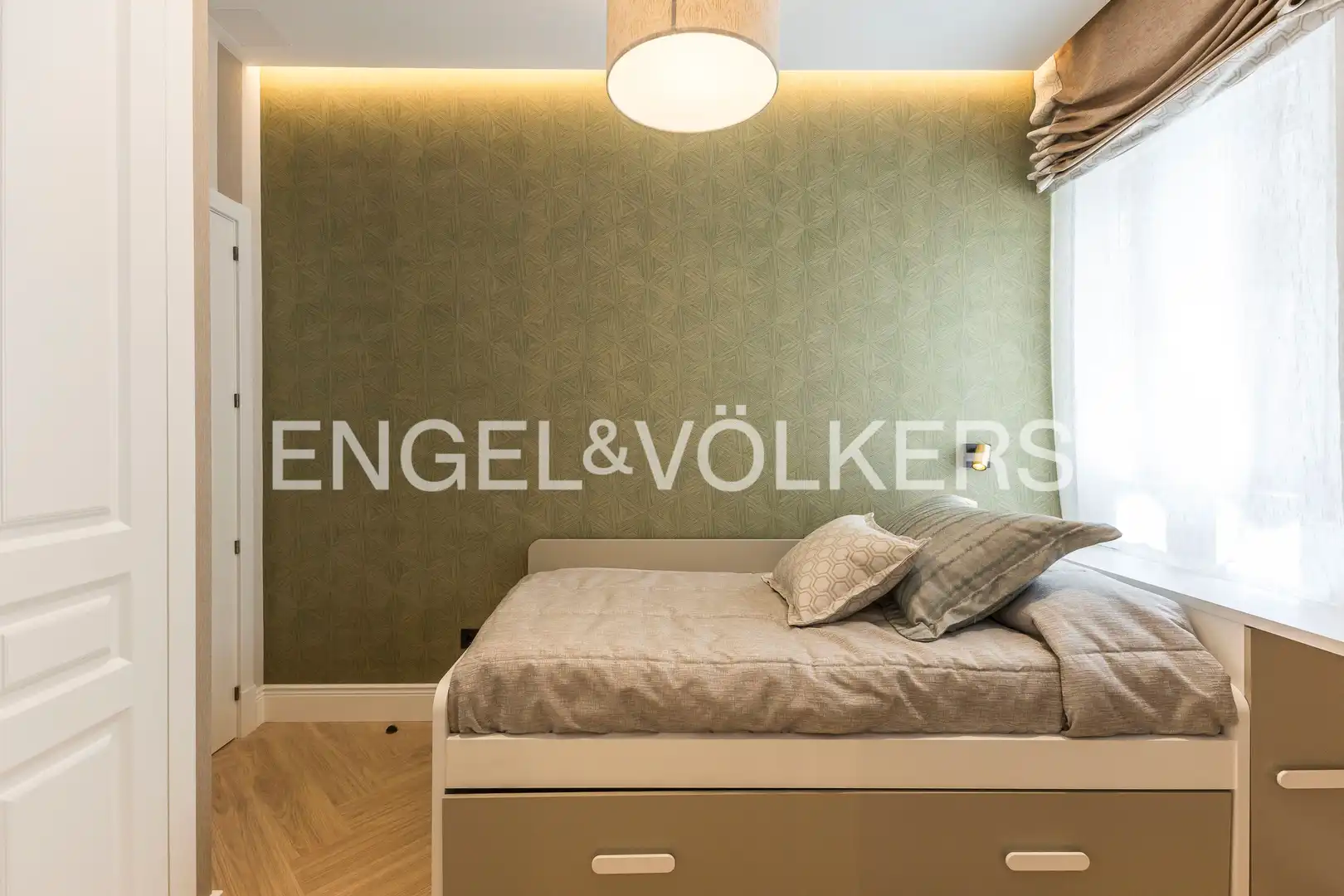 Piso con ascensor en venta en Calle de Guzmán el Bueno, imagen 33