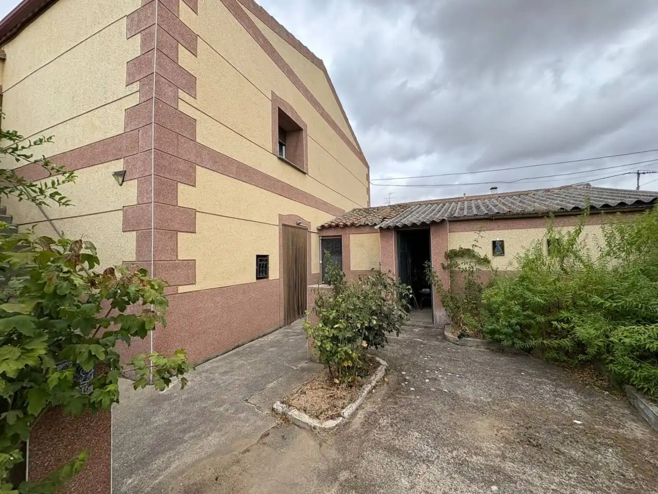 Vista exterior de Casa o chalet en venta en Gallegos de Argañán con Calefacción, Jardín privado y Terraza