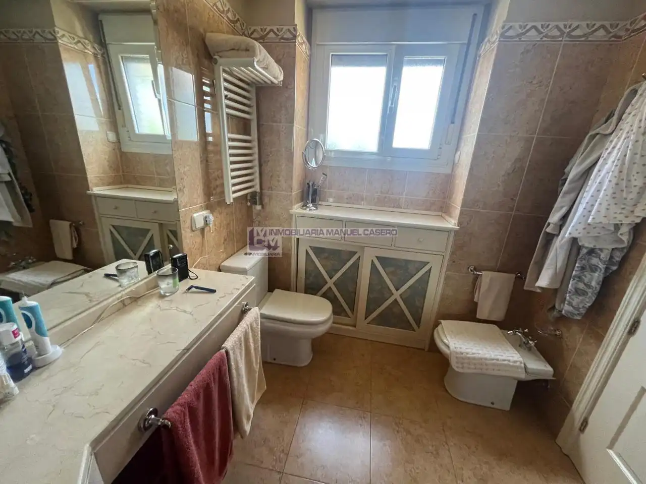 Bathroom of Flat for sale in Cáceres  with Air Conditioner, Heating and Parquet flooring